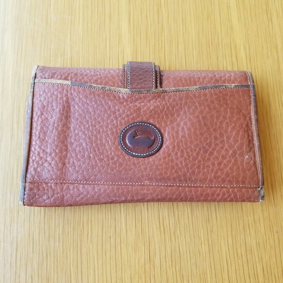 Vintage Dooney & Bourke AWL Brown Pebbled Leather Madison Clutch Wallet - Picture 2 of 15